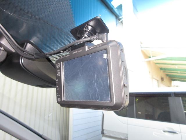 ステップワゴンスパーダ スパーダ・クールスピリットホンダセンシング　純正メモリーナビＢｌｕｅｔｏｏｔｈドラレコＥＴＣＲカメラワンオーナー　サイドエアバック　スマートキ　左右電動スライドドア　バックモニタ　Ｗエアコン　地ＴＶ　ナビ＆ＴＶ　三列シート　ＵＳＢ　ＡＡＣ　禁煙（4枚目）