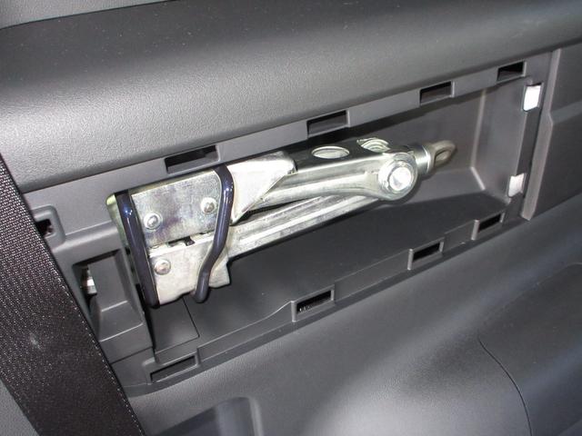 ステップワゴンスパーダ スパーダ・クールスピリットホンダセンシング　純正メモリーナビＢｌｕｅｔｏｏｔｈドラレコＥＴＣＲカメラワンオーナー　サイドエアバック　スマートキ　左右電動スライドドア　バックモニタ　Ｗエアコン　地ＴＶ　ナビ＆ＴＶ　三列シート　ＵＳＢ　ＡＡＣ　禁煙（32枚目）