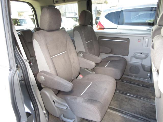 ステップワゴン G・EX ホンダセンシングパイオニアHDDナビETCワンオーナー シ-トヒ-タ- 横滑り防止装置 DVD再生可能 クルコン サイドカーテンエアバック ABS 地デジTV オートエアコン I-STOP スマキー(17枚目)