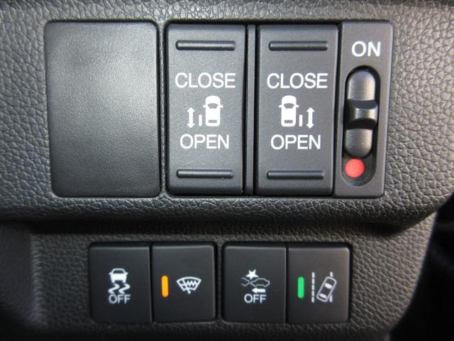 フリード G・ホンダセンシング 純正メモリーナビBluetoothドラレコETCRカメラワンオーナー Fセグ 追突被害軽減ブレーキ iストップ Wエアバッグ パワーウィンドウ 1オ-ナ- アクティブクルーズコントロール スマートキ(17枚目)