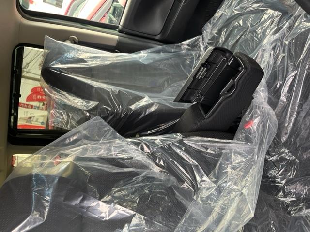 N-BOX GSSパッケージ 純正メモリーナビBluetoothドラレコETCRカメラワンオーナー W電動ドア Iストップ 禁煙 ダブルエアバック TVナビ 点検記録簿 イモビ 地デジ 1オーナー車 前席シートヒーター ETC付き(11枚目)