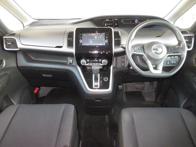 セレナ XVセレクション /ワンオーナー/禁煙車/Bluetooth/両側電動スライドドア/フルセグTV/社外15インチアルミホイール/コーナーセンサー/オートクルーズ/ デュアルエアコン 3列シート DVD再生機能 ETC(10枚目)