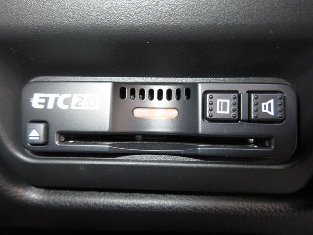 ステップワゴンスパーダ スパーダホンダセンシング 純正9インチメモリーナビBluetoothETCRカメラワンオーナー 盗難防止 助手席エアバッグ ワンオーナ- Wパワスラ 記録簿有 リアオートエアコン 地デジ LEDライト 横滑り防止システム(11枚目)