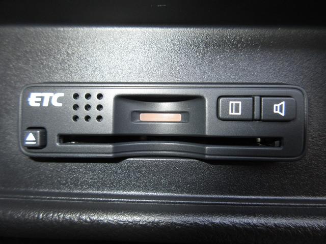 オデッセイ アブソルート　純正メモリーナビＢｌｕｅｔｏｏｔｈドラレコＥＴＣＲカメラワンオーナー　緊急ブレーキ　アラウンドビューモニター　スマートキー＆プッシュスタート　盗難防止　ダブルエアコン　クルーズＣ　リアカメラ　ナビＴＶ（11枚目）