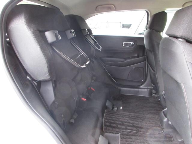 ヴェゼル e:HEVX 純正9インチメモリーナビBluetoothETCRカメラワンオーナー 前後障害物センサー AAC 1オーナ イモビライザー スマ-トキ- 誤発進抑制 PW リアカメラ クルコン ESC ETC装備(16枚目)