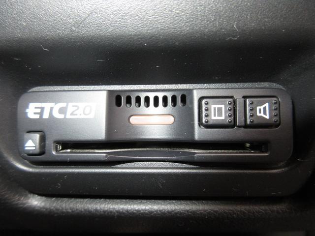 ステップワゴンスパーダ スパーダ・クールスピリットホンダセンシング　禁煙車　ワンオーナー　純正１０インチナビ　後席モニター　ミュージックサーバー　Ｂｌｕｅｔｏｏｔｈ　ＵＳＢ　フルセグ　リアカメラ　ＥＴＣ２．０　シートヒーター　両側電動ドア　ＬＥＤ　純正１７インチアルミ（17枚目）