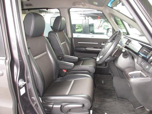 ステップワゴンスパーダ スパーダ・クールスピリットホンダセンシング　禁煙車　ワンオーナー　純正１０インチナビ　後席モニター　ミュージックサーバー　Ｂｌｕｅｔｏｏｔｈ　ＵＳＢ　フルセグ　リアカメラ　ＥＴＣ２．０　シートヒーター　両側電動ドア　ＬＥＤ　純正１７インチアルミ（24枚目）