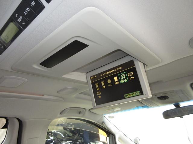 ヴェルファイア ２．４Ｚ　／ワンオーナー／禁煙車／純正ＨＤＤナビ／バックカメラ／ＥＴＣ／フルセグＴＶ／ＣＤ／ミュージックサーバー／Ｂｌｕｅｔｏｏｔｈオーディオ／後席モニター／片側電動スライドドア／カーテンエアバッグ／サンルーフ（10枚目）