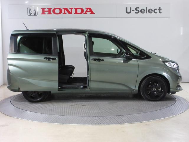 フリードハイブリッド ハイブリッド・Ｇブラックスタイル　ホンダセンシング純正メモリーナビＢｌｕｅｔｏｏｔｈドラレコＥＴＣＲカメラワンオーナー　Ｗ電動ドア　禁煙　衝突軽減ブレーキ　オートクルーズコントロール　ドライブレコーダー　シートヒータ　盗難防止装置（7枚目）