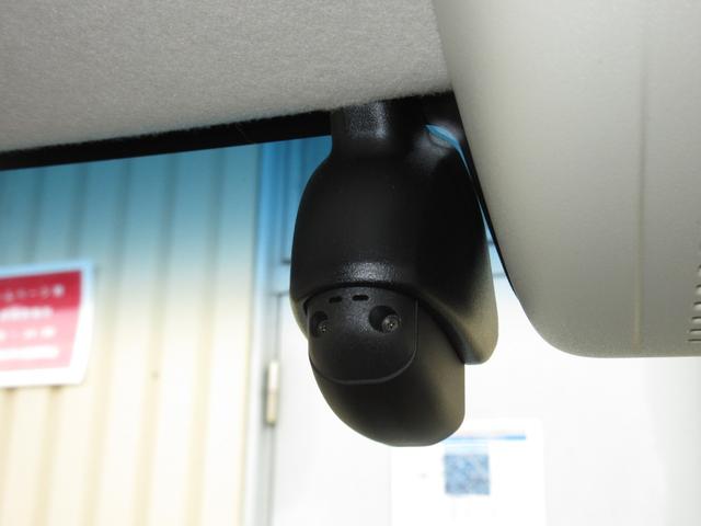 N-BOX L・ターボ ホンダセンシング純正メモリーナビBluetoothドラレコETCRカメラワンオーナー シ-トヒ-タ- Aライト AAC 衝突軽減ブレーキ 禁煙 Bカメラ LED ワンオーナー車 整備記録簿 地デジ(4枚目)