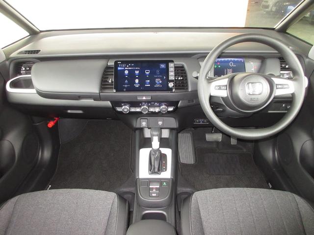 フィット ホーム　禁煙車ホンダセンシング純正９インチメモリーナビＢｌｕｅｔｏｏｔｈドラレコＥＴＣＲカメラワンオーナー　衝突軽減　リアカメラ　ソナー　ＵＳＢ接続　ＡＡＣ　横滑り防止機能　サイドエアバック　ワンオーナー車（10枚目）