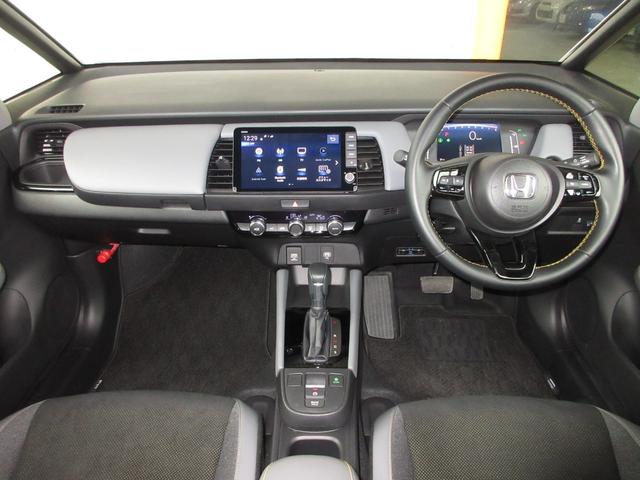 フィット RS 当社元試乗車 禁煙車 純正9インチナビ フルセグ Bluetooth ドラレコ USB バックカメラ LEDヘッドライト オートライト 16インチアルミホイール ETC2.0 サイドカーテンエアバック(12枚目)