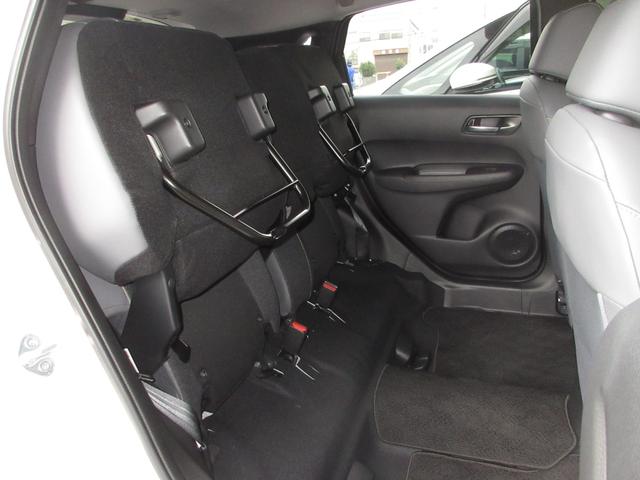 フィット RS 当社元試乗車 禁煙車 純正9インチナビ フルセグ Bluetooth ドラレコ USB バックカメラ LEDヘッドライト オートライト 16インチアルミホイール ETC2.0 サイドカーテンエアバック(19枚目)