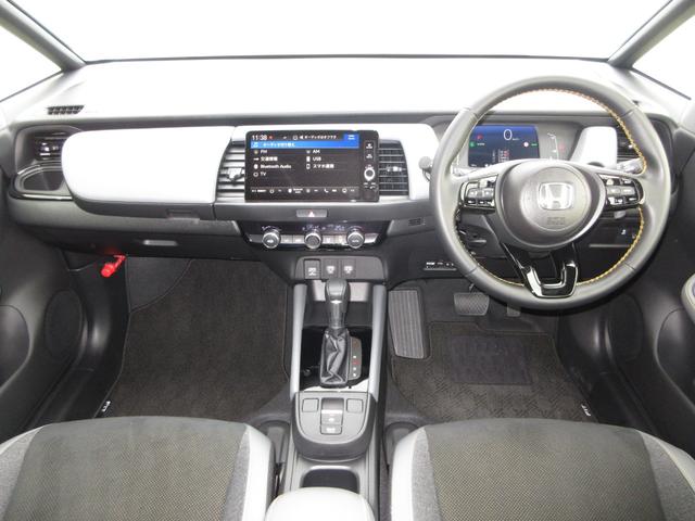 フィット e:HEVRS 禁煙車ホンダセンシングホンダコネクトディスプレイBluetoothドラレコETCRカメラワンオーナー エアバッグ ナビ&TV パワーウィンドウ 助手席エアバッグ Dレコ フルセグテレビ ETC装備(8枚目)