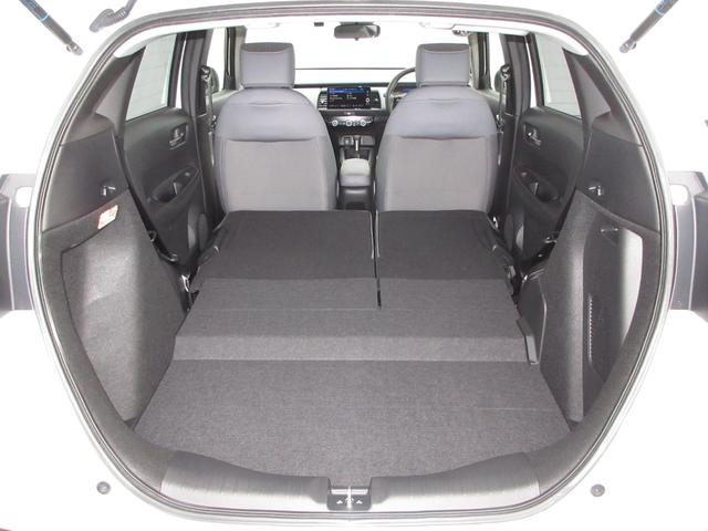 フィット e:HEVRS 禁煙車ホンダセンシングホンダコネクトディスプレイBluetoothドラレコETCRカメラワンオーナー エアバッグ ナビ&TV パワーウィンドウ 助手席エアバッグ Dレコ フルセグテレビ ETC装備(18枚目)