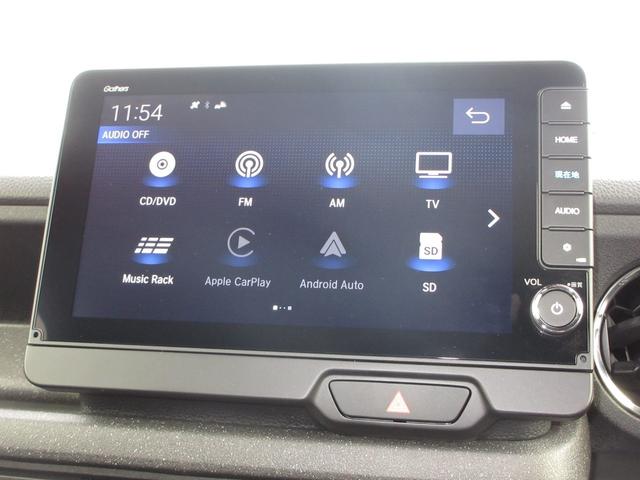 ナビゲーションはギャザズ９インチメモリーナビ（ＬＸＵ−２４２ＮＢｉ）が装着されております。ＡＭ、ＦＭ、ＣＤ、ＤＶＤ再生、音楽録音再生、フルセグＴＶ、Ｂｌｕｅｔｏｏｔｈがご使用いただけます。