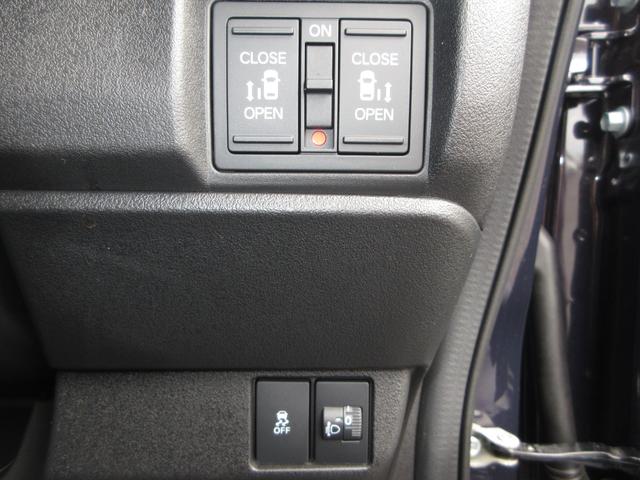 レーザーを照射しカメラで前走車等を検知し衝突の回避・軽減を図るホンダセンシングとＶＳＡ（車両挙動安定化制御システム）走る・曲がる・止まるの全領域で安定性を確保するためのシステム装備。安心ですね！