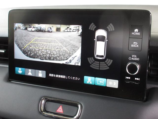 ヴェゼル ｅ：ＨＥＶＺ　ワンオーナー　雹害現状車　当社点検パック実施済車　純正９インチナビ　フルセグ　Ｂｌｕｅｔｏｏｔｈ　ＵＳＢ　シートヒーター　ＬＥＤヘッドライト　１８インチアルミ　バックカメラ　ブラインドスポットモニター（7枚目）