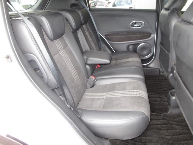 ヴェゼル RS・ホンダセンシング ワンオーナー 禁煙車 純正8インチナビ/リアカメラ ETC シートヒーター パドルシフト パーキングセンサー ブレーキホールド機能/電子P サイドカーテンSRS 18インチアルミ LEDオートライト(15枚目)