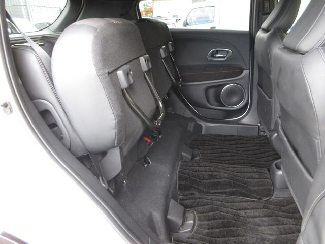 ヴェゼル RS・ホンダセンシング ワンオーナー 禁煙車 純正8インチナビ/リアカメラ ETC シートヒーター パドルシフト パーキングセンサー ブレーキホールド機能/電子P サイドカーテンSRS 18インチアルミ LEDオートライト(16枚目)