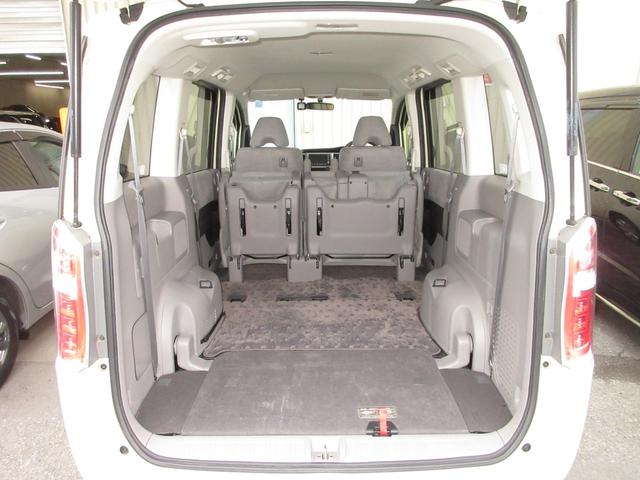 ステップワゴン GインターナビEセレクション 純正メモリーナビドラレコETCRカメラワンオーナー ナビTV 地デジ 記録簿 3列シート アイドリングストップ搭載 禁煙車 クルーズコントロール オートエアコン DVD パワーウインドウ ABS PW(17枚目)