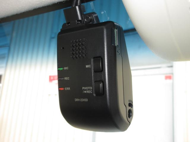 Ｎ－ＢＯＸ Ｌ・ターボ　ホンダセンシング純正メモリーナビＢｌｕｅｔｏｏｔｈドラレコＥＴＣＲカメラワンオーナー　シ－トヒ－タ－　Ａライト　ＡＡＣ　衝突軽減ブレーキ　Ｂカメラ　ＬＥＤ　ワンオーナー車　整備記録簿　地デジ　パワステ（6枚目）