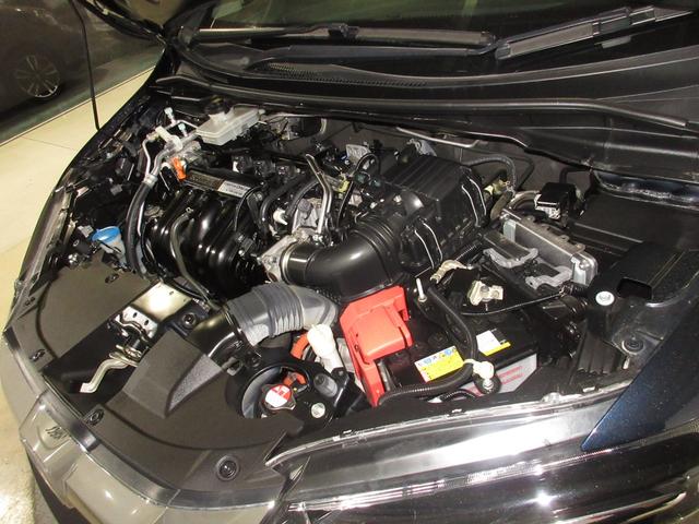 シャトル ハイブリッドＸスタイルエディション　純正メモリーナビＢｌｕｅｔｏｏｔｈＥＴＣＲカメラワンオーナー　地デジ　オートエアコン　サイドエアバック　クルコン　ＬＥＤヘッド　パワーステアリング　ナビＴＶ　ＤＶＤ再生可　盗難防止システム　ＡＢＳ（3枚目）