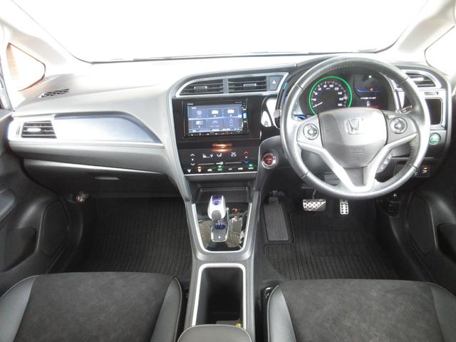 シャトル ハイブリッドＸスタイルエディション　純正メモリーナビＢｌｕｅｔｏｏｔｈＥＴＣＲカメラワンオーナー　地デジ　オートエアコン　サイドエアバック　クルコン　ＬＥＤヘッド　パワーステアリング　ナビＴＶ　ＤＶＤ再生可　盗難防止システム　ＡＢＳ（8枚目）