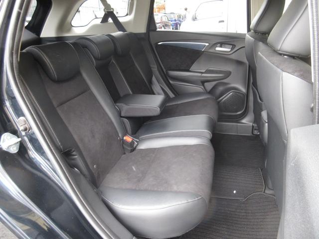 シャトル ハイブリッドＸスタイルエディション　純正メモリーナビＢｌｕｅｔｏｏｔｈＥＴＣＲカメラワンオーナー　地デジ　オートエアコン　サイドエアバック　クルコン　ＬＥＤヘッド　パワーステアリング　ナビＴＶ　ＤＶＤ再生可　盗難防止システム　ＡＢＳ（15枚目）