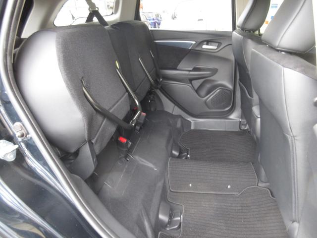 シャトル ハイブリッドＸスタイルエディション　純正メモリーナビＢｌｕｅｔｏｏｔｈＥＴＣＲカメラワンオーナー　地デジ　オートエアコン　サイドエアバック　クルコン　ＬＥＤヘッド　パワーステアリング　ナビＴＶ　ＤＶＤ再生可　盗難防止システム　ＡＢＳ（16枚目）