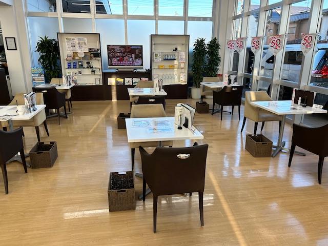 フィット e:HEVクロスター ワンオーナー 禁煙 1年保証 点検整備付 4WD 9インチメモリーナビ フルセグTV BTオーディオ接続 ミュージックサーバー 前後録画タイプドラレコ ETC2.0 ヒーター付ドアミラー スマートキー(44枚目)