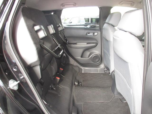 フィット ｅ：ＨＥＶＲＳ　当社元試乗車　禁煙車　純正９インチナビ　フルセグＴＶ　Ｂｌｕｅｔｏｏｔｈ　ＵＳＢ　ドラレコ　ＥＴＣ２．０　１６インチアルミホイール　ＬＥＤヘッドライト　バックカメラ　サイドカーテンエアバック　Ｄレコ（21枚目）