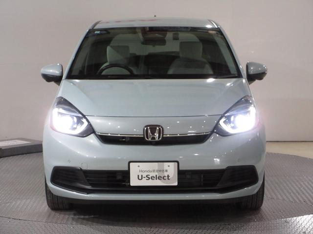 フィット ホーム 禁煙車ホンダセンシングホンダコネクトディスプレイBluetoothドラレコETCRカメラワンオーナー 全周囲カメラ 記録簿 衝突軽減 リアカメラ ソナー USB接続 AAC 横滑り防止機能 スマキー(7枚目)