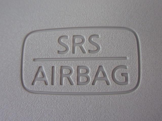 デイズ Ｘ　純正メモリーナビＢｌｕｅｔｏｏｔｈＥＴＣＲカメラワンオーナー　フルセグテレビ　コーナーソナー　踏み間違え防止　禁煙　横滑防止装置　Ａライト　スマートキー　イモビライザー　バックカメラ　１オーナー　ＰＳ（18枚目）