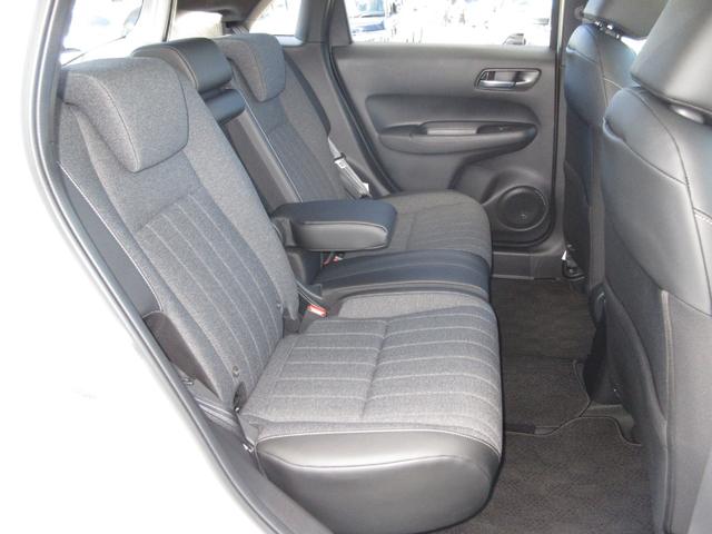 フィット e:HEVホーム 禁煙車ホンダセンシング純正9インチメモリーナビBluetoothドラレコETCRカメラワンオーナー 前後誤発進抑制機能 クリソナ 助手席エアバッグ 運転席エアバッグ 1オナ アイドリングストップ(17枚目)