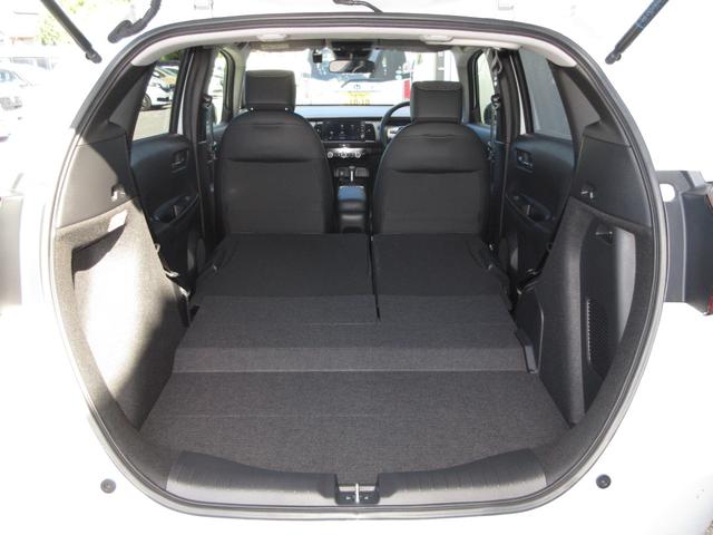フィット e:HEVホーム 禁煙車ホンダセンシング純正9インチメモリーナビBluetoothドラレコETCRカメラワンオーナー 前後誤発進抑制機能 クリソナ 助手席エアバッグ 運転席エアバッグ 1オナ アイドリングストップ(19枚目)