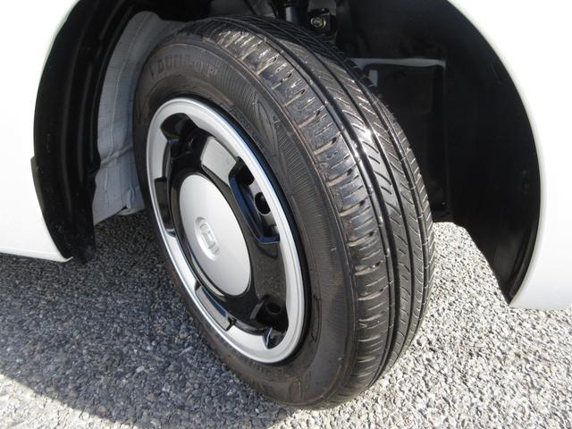 タイヤは　ダンロップ　エナセーブ　２０２４年製がついています。他にも見たいところ、知りたいことなどございましたらお気軽にお問い合わせくださいませ。専門スタッフが丁寧にお答えいたします。