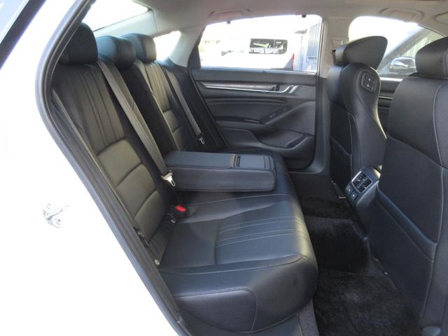 アコード ＥＸ　純正メモリーナビＢｌｕｅｔｏｏｔｈドラレコＥＴＣＲカメラワンオーナー　カーテンエアバッグ　禁煙　イモビ　追突軽減ブレーキ　オートエアコン　ＬＥＤヘッドライト　パワ－シ－ト　横滑り防止装置　スマキー（18枚目）