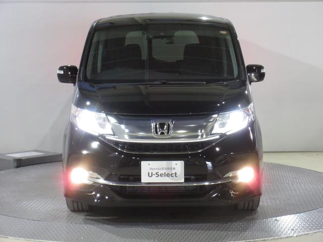ステップワゴンスパーダ スパーダホンダセンシング　純正メモリーナビＢｌｕｅｔｏｏｔｈドラレコＥＴＣＲカメラワンオーナー　盗難防止　助手席エアバッグ　ワンオーナ－　Ｗパワスラ　記録簿有　地デジ　サイドエアバッグ　ＬＥＤライト　横滑り防止システム　スマ鍵（8枚目）