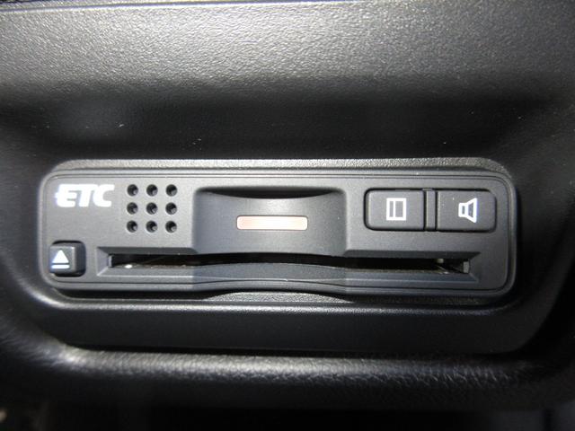 ステップワゴンスパーダ スパーダホンダセンシング　純正メモリーナビＢｌｕｅｔｏｏｔｈドラレコＥＴＣＲカメラワンオーナー　盗難防止　助手席エアバッグ　ワンオーナ－　Ｗパワスラ　記録簿有　地デジ　サイドエアバッグ　ＬＥＤライト　横滑り防止システム　スマ鍵（16枚目）