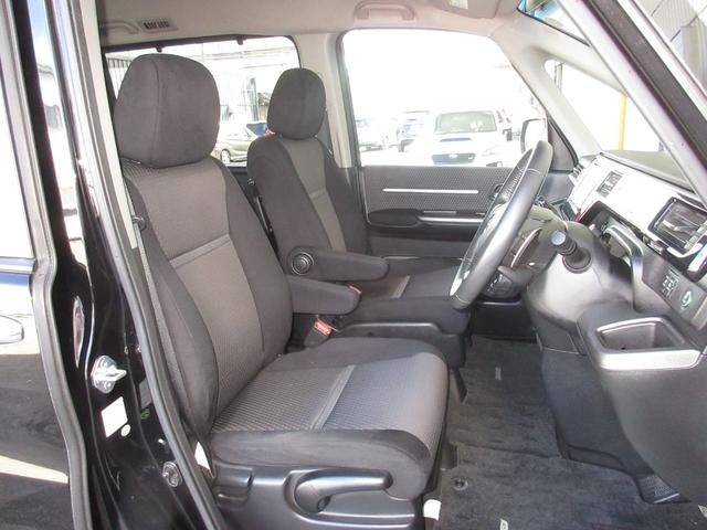 ステップワゴンスパーダ スパーダホンダセンシング　純正メモリーナビＢｌｕｅｔｏｏｔｈドラレコＥＴＣＲカメラワンオーナー　盗難防止　助手席エアバッグ　ワンオーナ－　Ｗパワスラ　記録簿有　地デジ　サイドエアバッグ　ＬＥＤライト　横滑り防止システム　スマ鍵（22枚目）