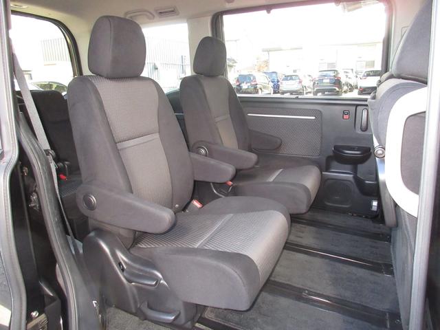 ステップワゴンスパーダ スパーダホンダセンシング　純正メモリーナビＢｌｕｅｔｏｏｔｈドラレコＥＴＣＲカメラワンオーナー　盗難防止　助手席エアバッグ　ワンオーナ－　Ｗパワスラ　記録簿有　地デジ　サイドエアバッグ　ＬＥＤライト　横滑り防止システム　スマ鍵（23枚目）