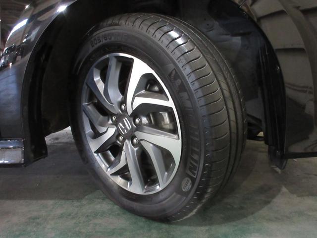 ステップワゴンスパーダ スパーダホンダセンシング　純正メモリーナビＢｌｕｅｔｏｏｔｈドラレコＥＴＣＲカメラワンオーナー　盗難防止　助手席エアバッグ　ワンオーナ－　Ｗパワスラ　記録簿有　地デジ　サイドエアバッグ　ＬＥＤライト　横滑り防止システム　スマ鍵（29枚目）