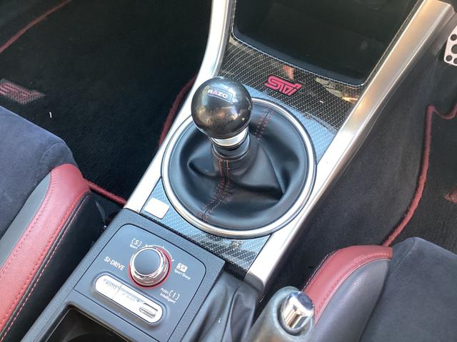 ＷＲＸ ＳＴＩ ＳＴＩ　／１８インチアルミ・ＴＥ３７ＳＬ／コンチネンタル・ＥＸＴＲＥＭＥＣＯＮＴＡＣＴ／ＨＫＳ車高調／フジツボマフラー／カロッツェリアナビ／Ｂｌｕｅｔｏｏｔｈ／音楽録音再生／ＣＤ／ＥＴＣ２．０／パワーシート／（15枚目）