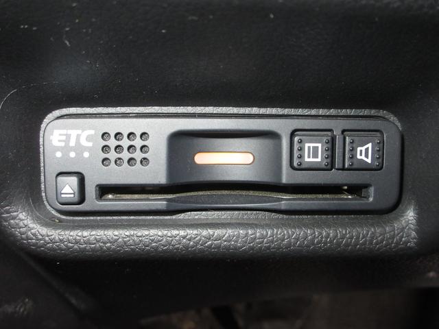 フィット RSホンダセンシング 純正メモリーナビBluetoothドラレコETCRカメラワンオーナー LEDヘッド オートクルーズコントロール Dレコ Bカメラ オートエアコン アイドリングストップ スマートキー 地デジTV ABS(12枚目)