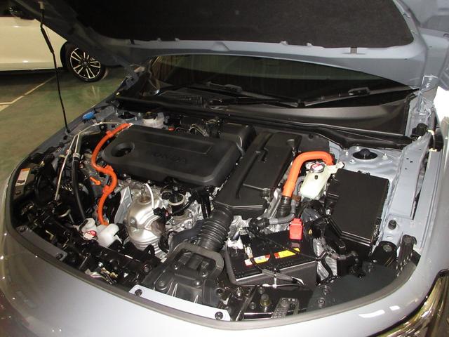 シビック e:HEVEX 禁煙車ホンダセンシングホンダコネクトディスプレイBluetoothドラレコETCRカメラワンオーナー 衝突被害軽減ブレーキ Bカメラ シートヒーター フルセグ LEDヘッドライト パーキングセンサー(3枚目)
