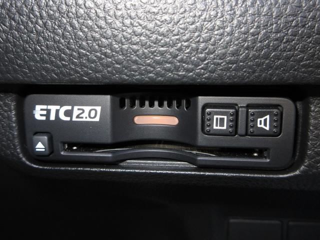 シビック e:HEVEX 禁煙車ホンダセンシングホンダコネクトディスプレイBluetoothドラレコETCRカメラワンオーナー 衝突被害軽減ブレーキ Bカメラ シートヒーター フルセグ LEDヘッドライト パーキングセンサー(12枚目)