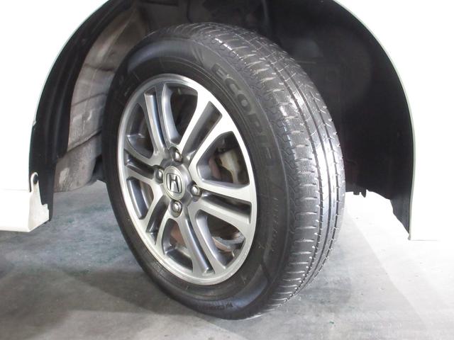 N-BOXカスタム G・Aパッケージ 純正メモリーナビBluetoothETCRカメラワンオーナー 追突被害軽減ブレーキ iストップ サイドSRS 両側電動ドア 運転席エアバッグ 横滑り防止装置付き 地デジ パワーウインドウ ナビテレビ(20枚目)