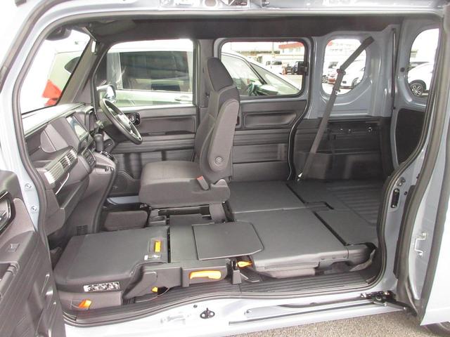 N-VAN ファン 当社元試乗車 禁煙 純正8インチコネクトナビ リアカメラ ETC 純正ドラレコ 充電用USBジャック フロントシートアームレスト 電動格納式リモコンカラードドアミラー LEDヘッドライト スマートキー(5枚目)