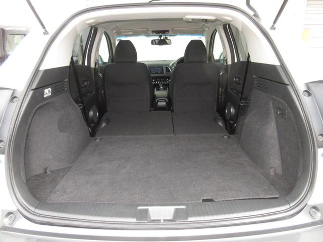 ヴェゼル ハイブリッドX・ホンダセンシング センシングレスカロッツェリアメモリーナビETCRカメラ シ-トヒ-タ- 記録簿 横滑防止 禁煙 スマ-トキ- クルコン ETC車載器 サイドエアバック キーレスエントリー ABS DVD再生 ワンセグ(27枚目)